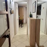 Апартаменти Stylish Steps From The *