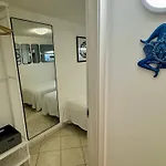 Stylish Steps From The Апартаменти *