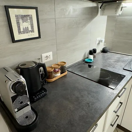 Stylish Steps From The Апартаменты