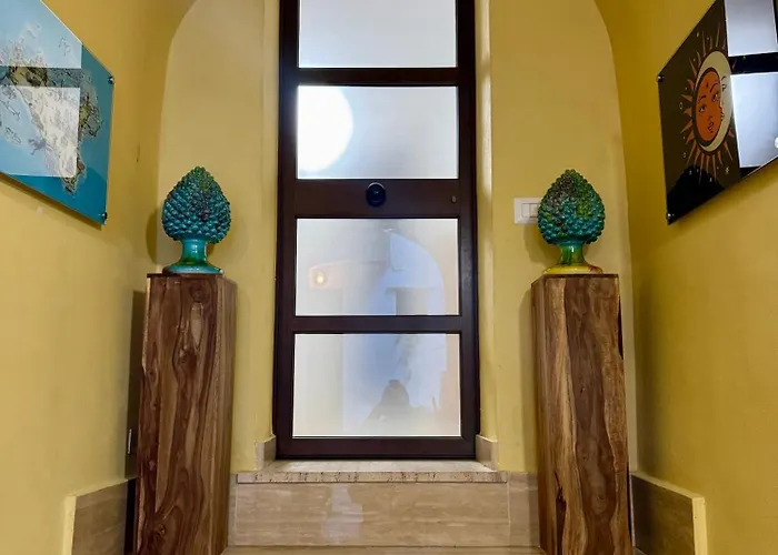 Apartment Stylish Steps From The