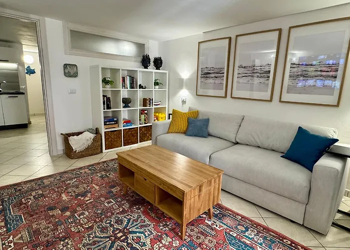 Apartment Stylish Steps From The