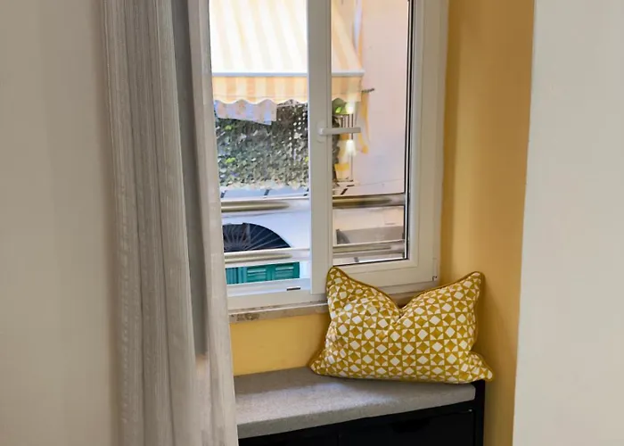 Appartamento Stylish Steps From The *